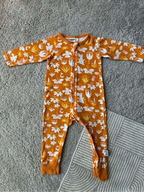Moomin by Martinex Organic Floral Zip Footed One-Piece in Orange - Kids